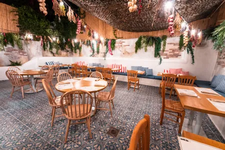 Η Αυθεντική Ελληνική Γεύση στο Κέντρο των Φηρών